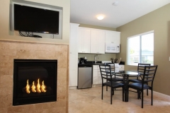 double-queen-kitchenette-fireplace